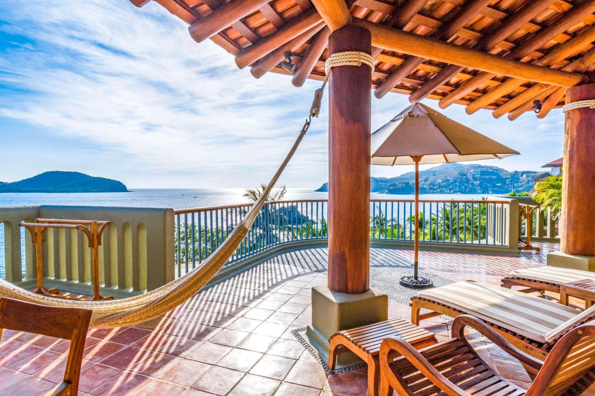 Hilton Grand Vacations Club Zihuatanejo Hotell Exteriör bild
