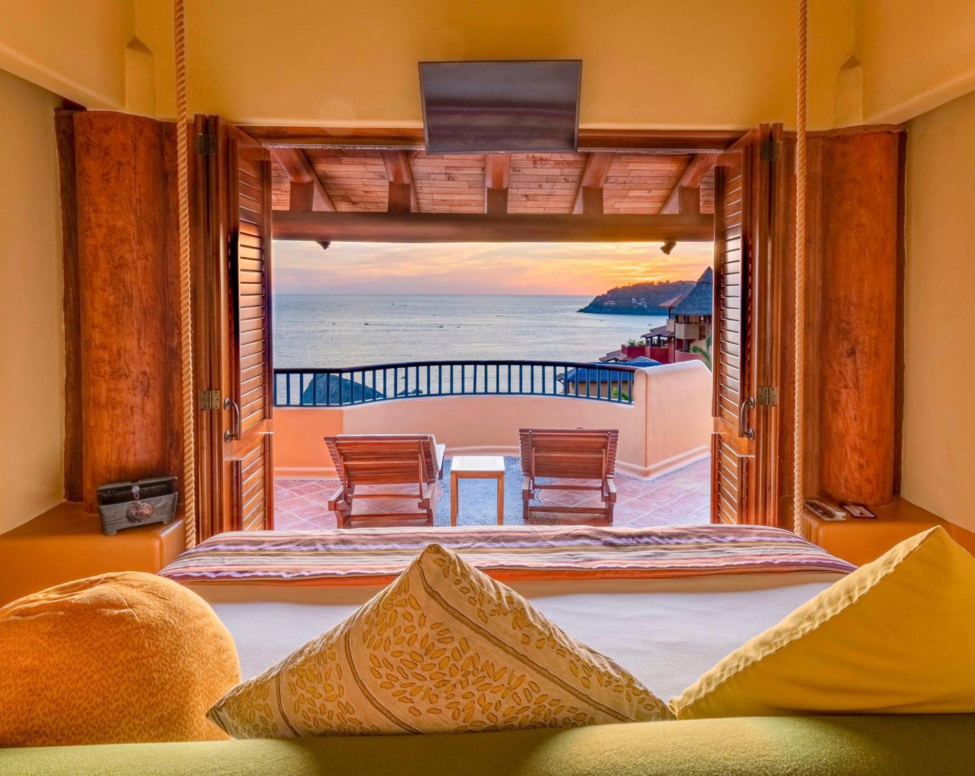 Hilton Grand Vacations Club Zihuatanejo Hotell Exteriör bild