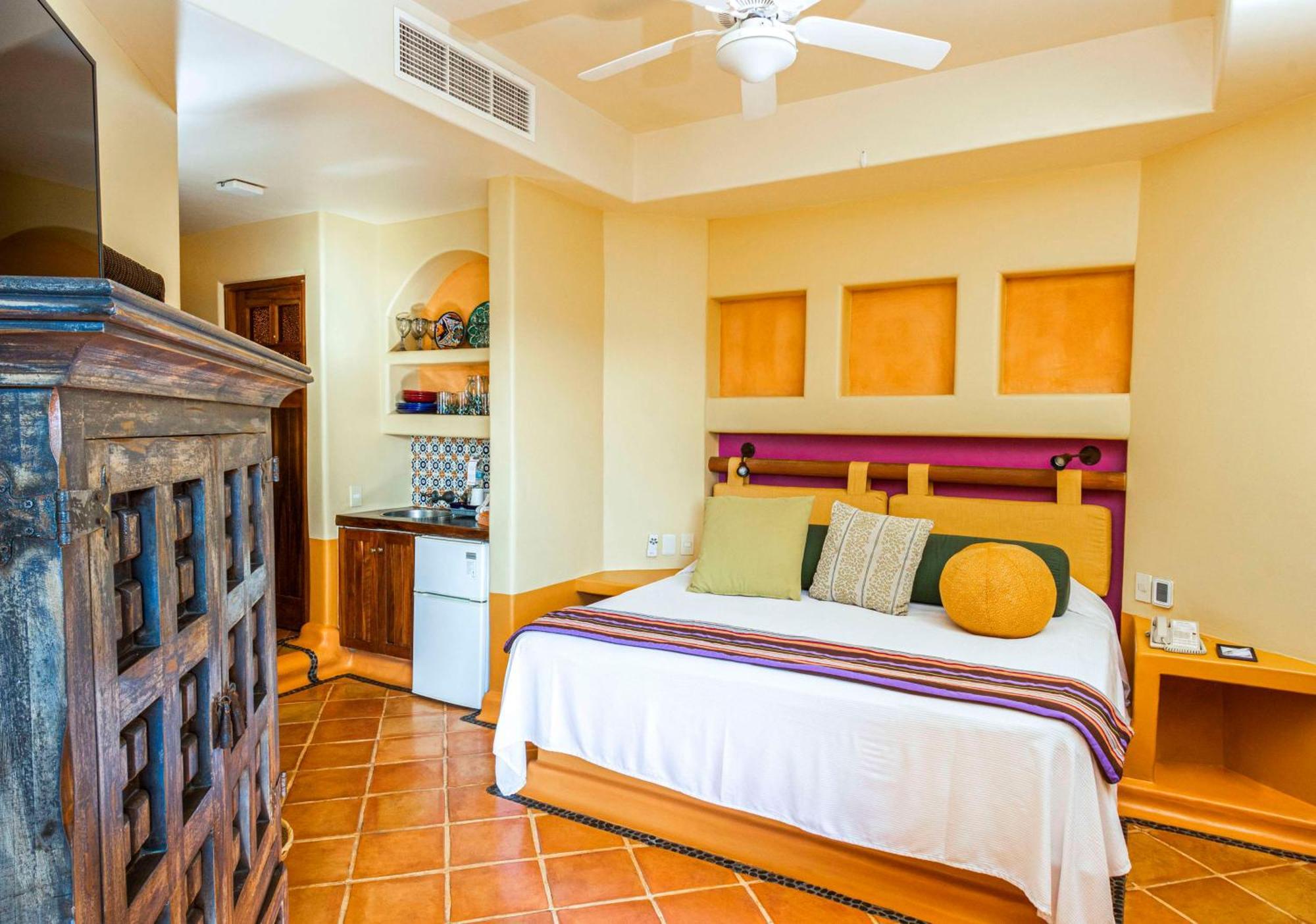 Hilton Grand Vacations Club Zihuatanejo Hotell Exteriör bild