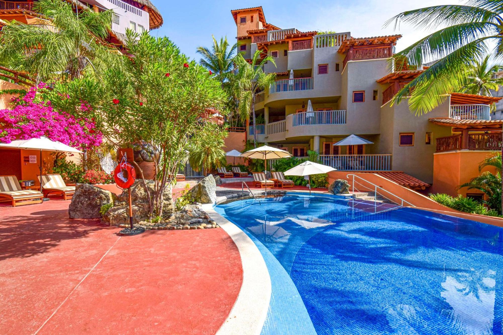 Hilton Grand Vacations Club Zihuatanejo Hotell Exteriör bild
