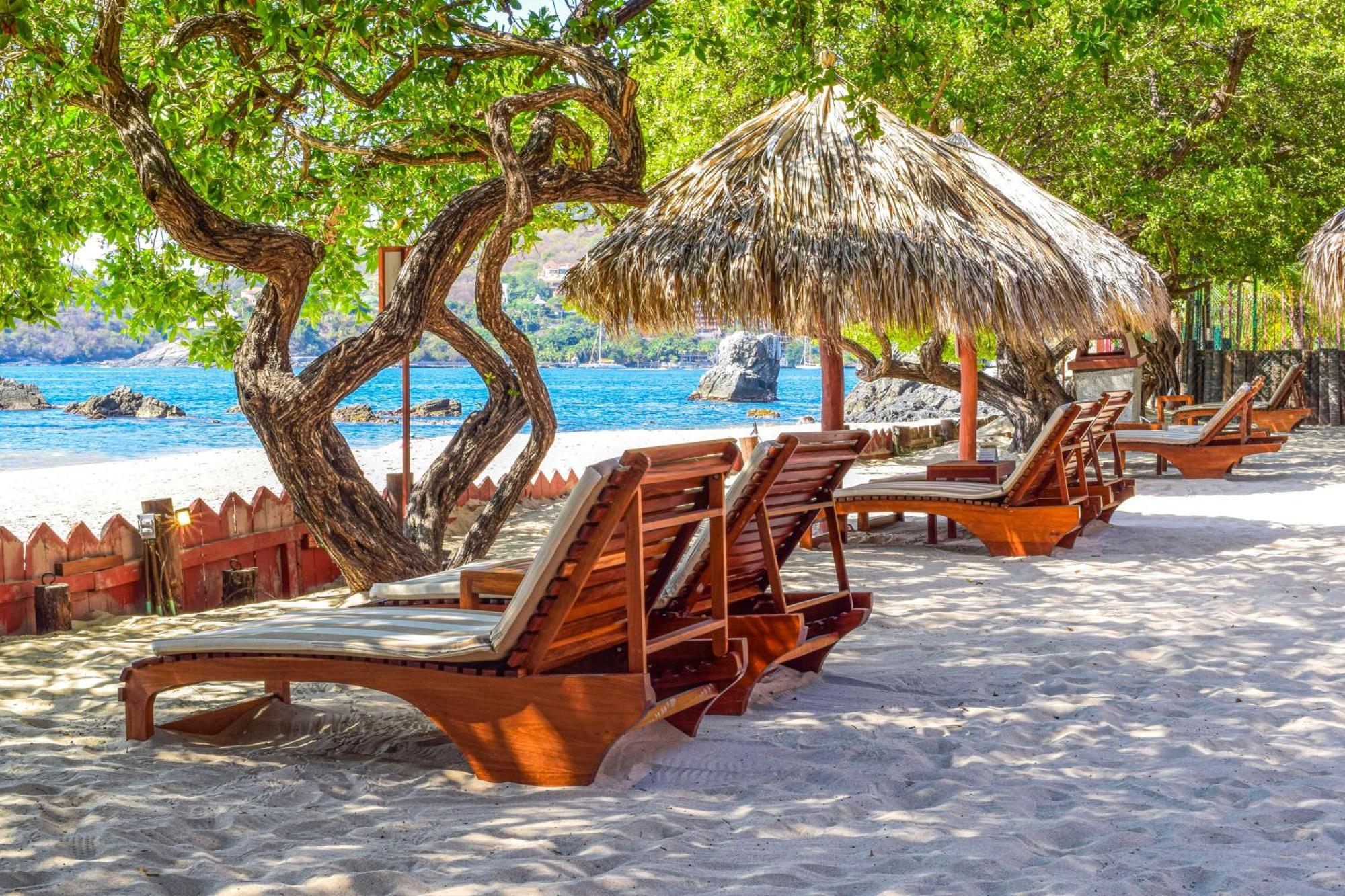 Hilton Grand Vacations Club Zihuatanejo Hotell Exteriör bild