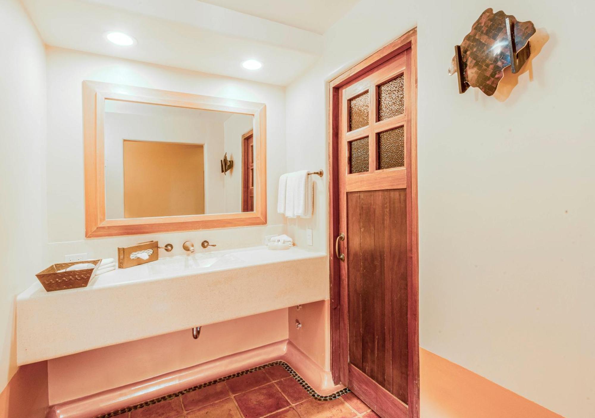 Hilton Grand Vacations Club Zihuatanejo Hotell Exteriör bild